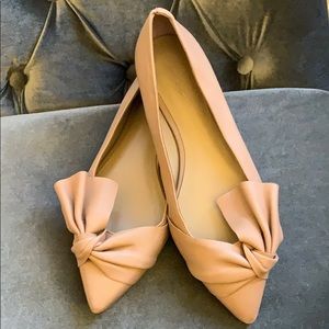 Ann Taylor dorsay flat